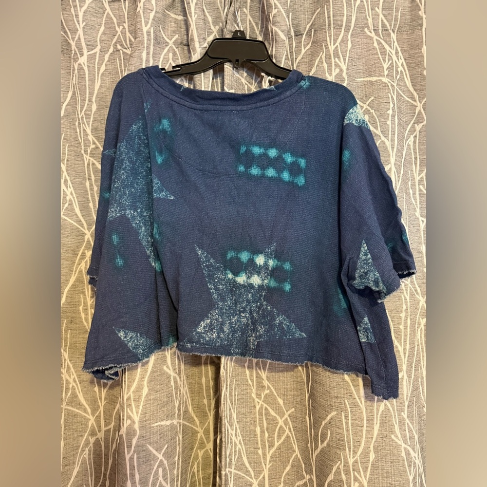 We The Free Blue Star Patterned Women's Crop Top size Medium free people - Picture 3 of 4